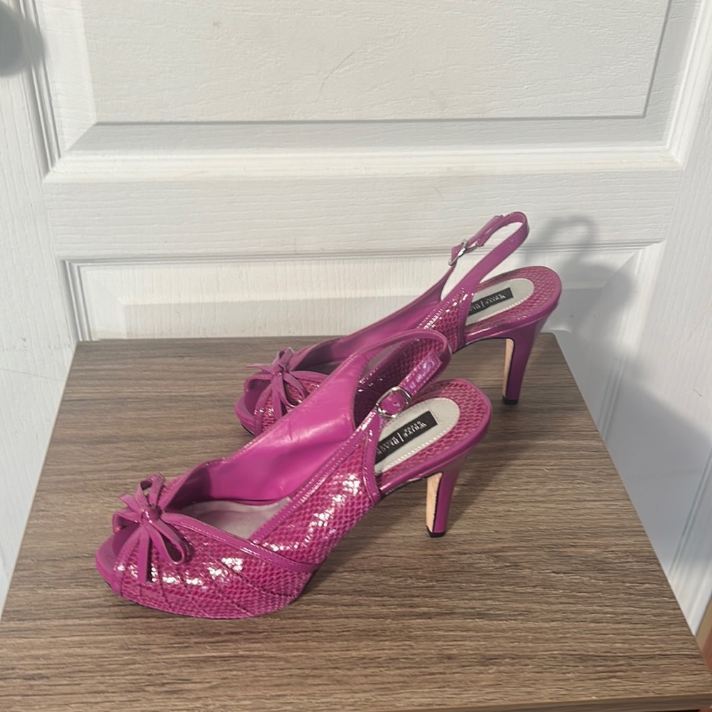 WHIT HOUSE BLACK MARKET JENN LEATHER-PEEP TOE PLATFORM HEELS PURPLE SANDALS 8.5M
